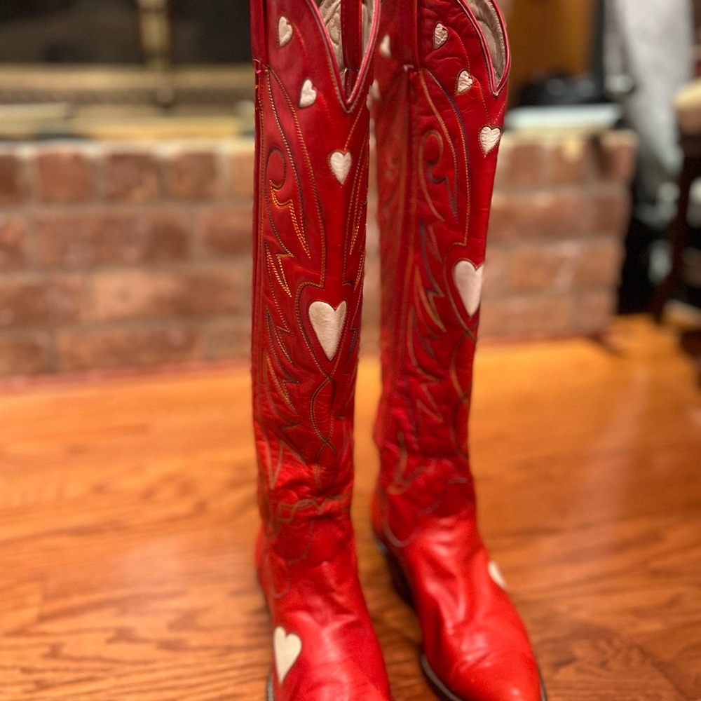 Larry Mahan vintage red leather boots, size 8B.